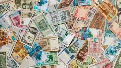 how many currencies are there in china